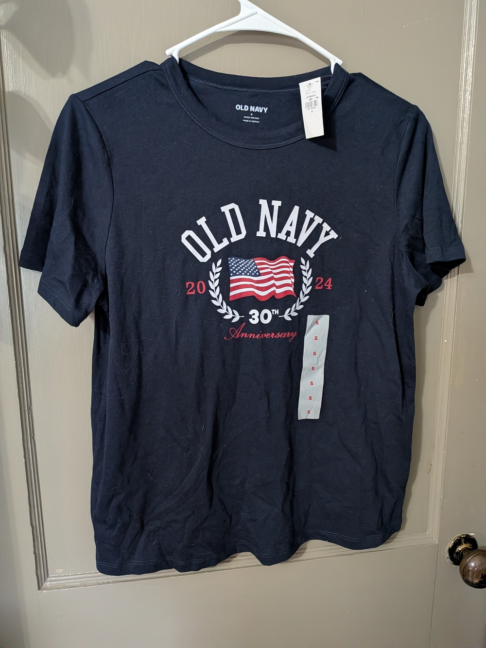 Old Navy 30th Anniversary Flag Graphic Tee Graphic Tee in Blue Size Small NWT